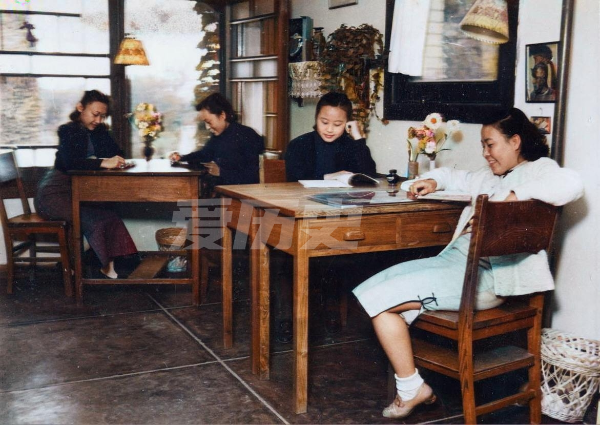 高清上色修复：被称为贵族学校的燕京大学女校 有暖气配专业营养师