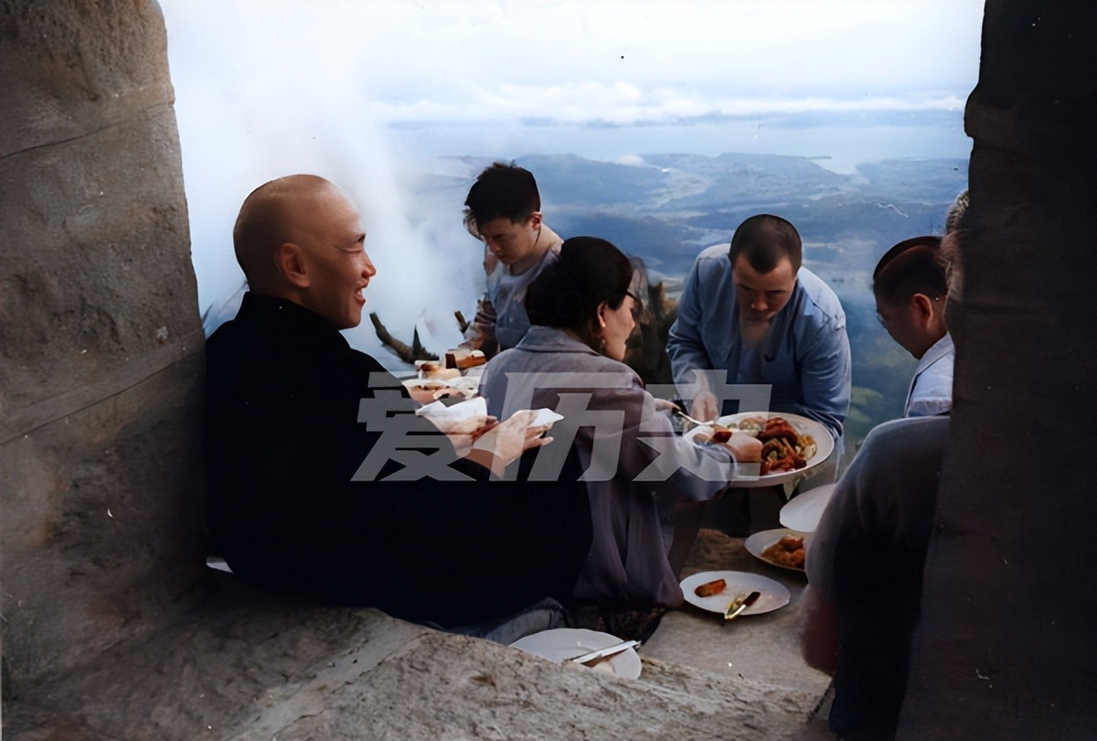 蒋介石在庐山的珍贵老照片 与马歇尔含鄱口看日出 大天池野餐